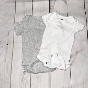 Bundle of Bodysuits - Size 0-3 Months